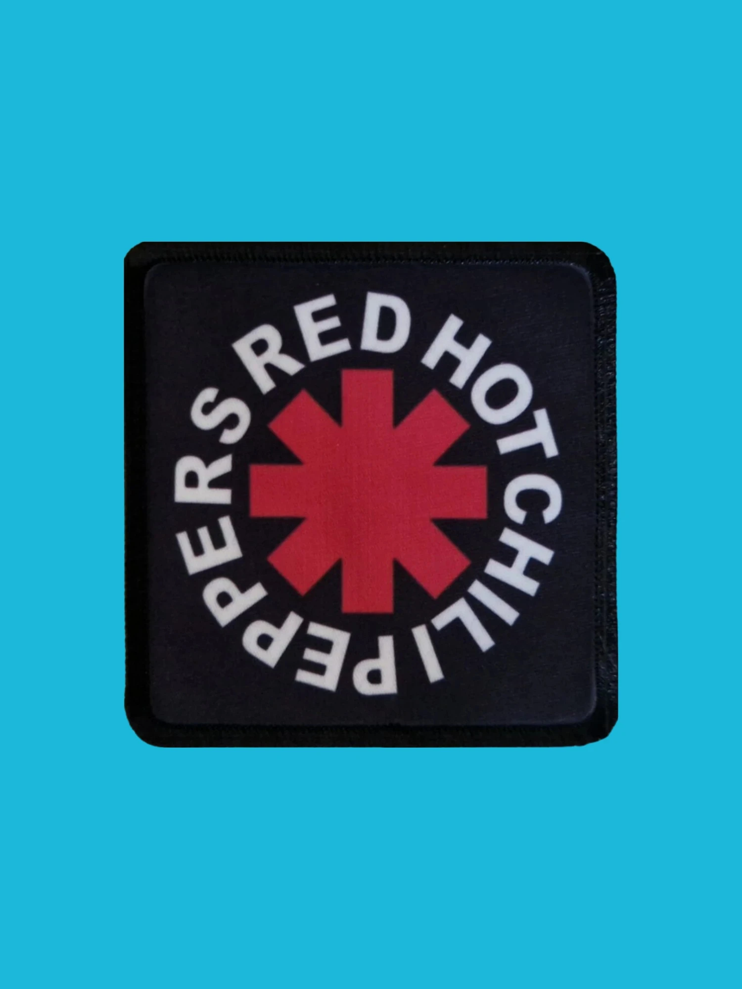Patch Red Hot Chili Peppers - Logo Rouge et Blanc - Imprimé - Carré de 7,5 x 7,5 centimètres